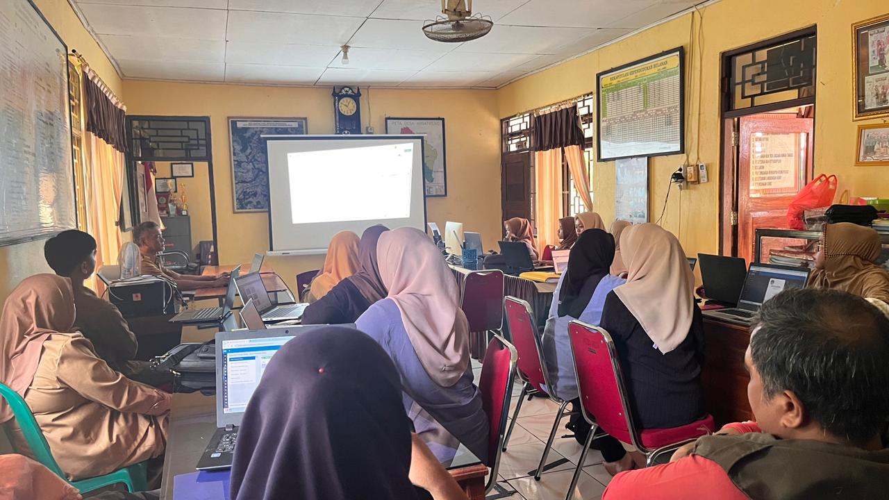 BKAD Kecamatan Gilireng Gelar Pelatihan Website Desa untuk Tingkatkan Transparansi dan Pelayanan Pub